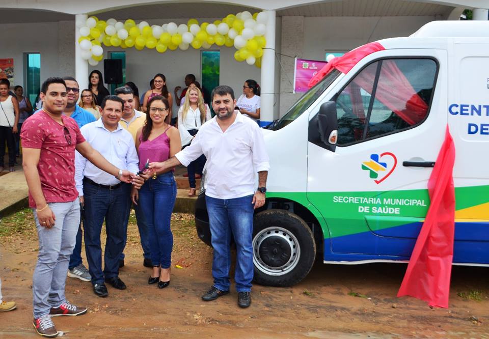 Novo veículo para a Central Municipal de Imunização.